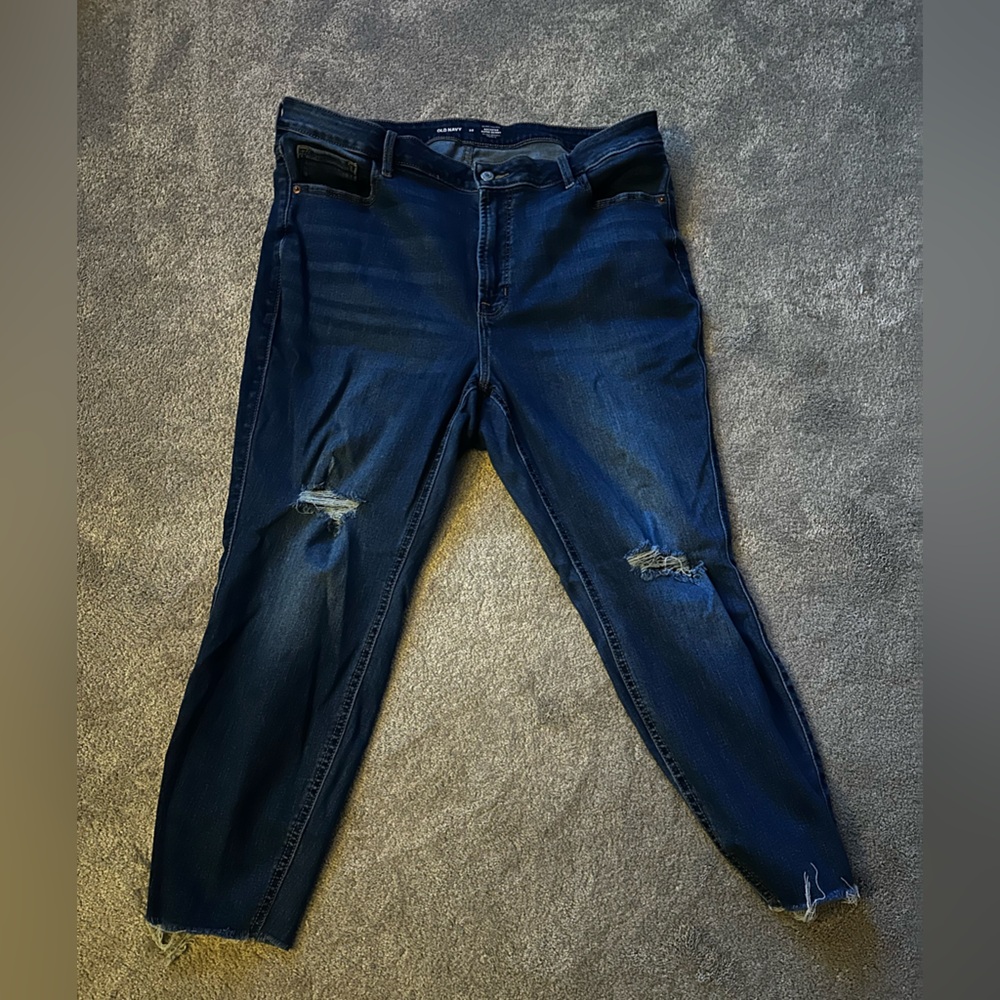 Women’s Old Navy rockstar ripped jeans